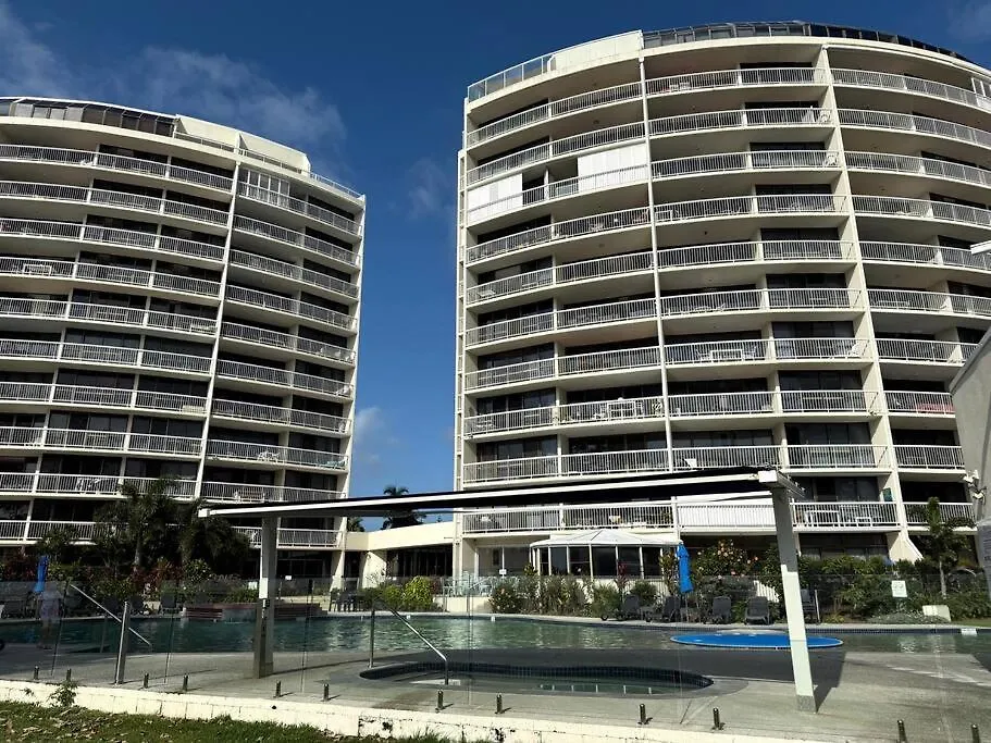 Gemini Resort, 2Bedroom Unit19 And Carpark Golden Beach, Caloundra