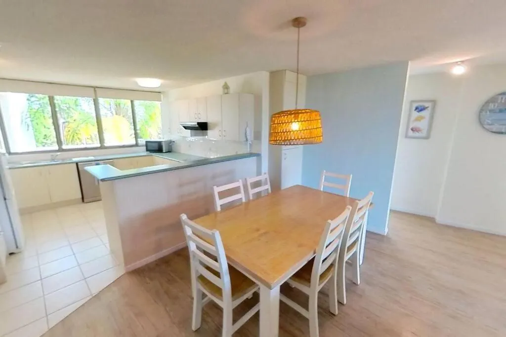 Gemini Resort, 2Bedroom Unit19 And Carpark Golden Beach, Caloundra Apartment