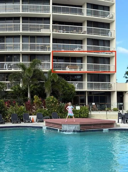 Gemini Resort, 2Bedroom Unit19 And Carpark Golden Beach, Caloundra Apartment