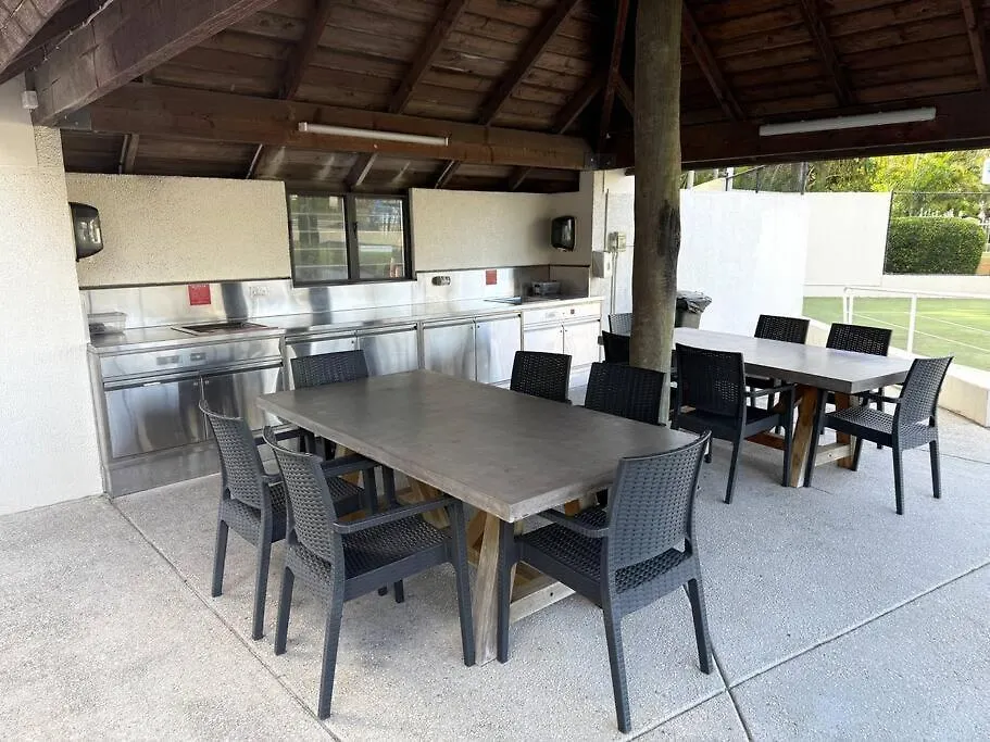 Apartment Gemini Resort, 2Bedroom Unit19 And Carpark Golden Beach, Caloundra Australia