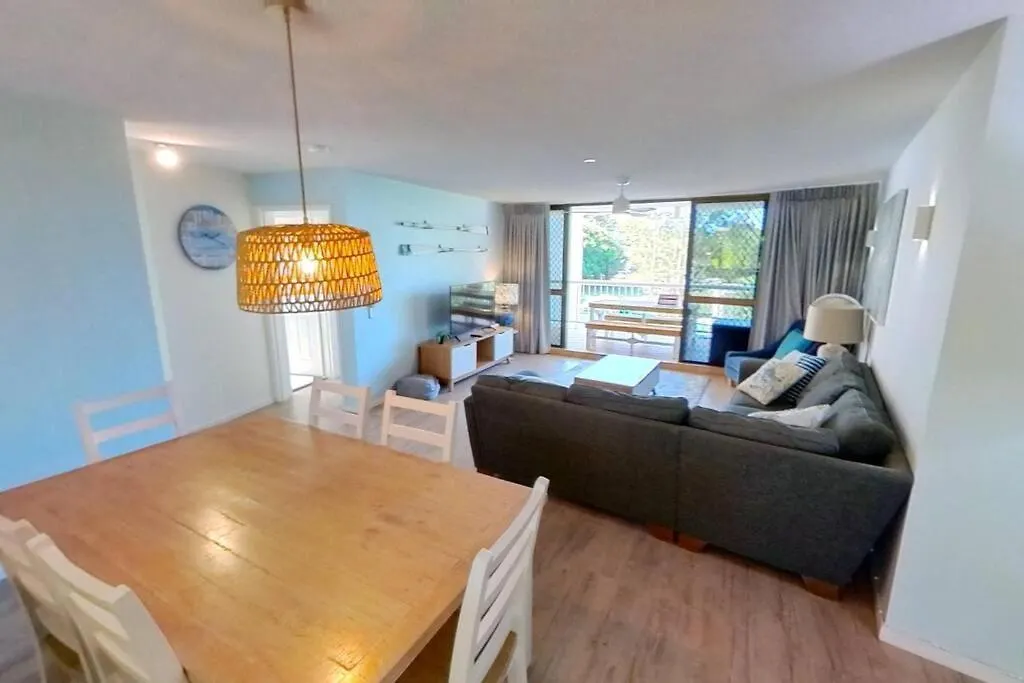 Gemini Resort, 2Bedroom Unit19 And Carpark Golden Beach, Caloundra Australia