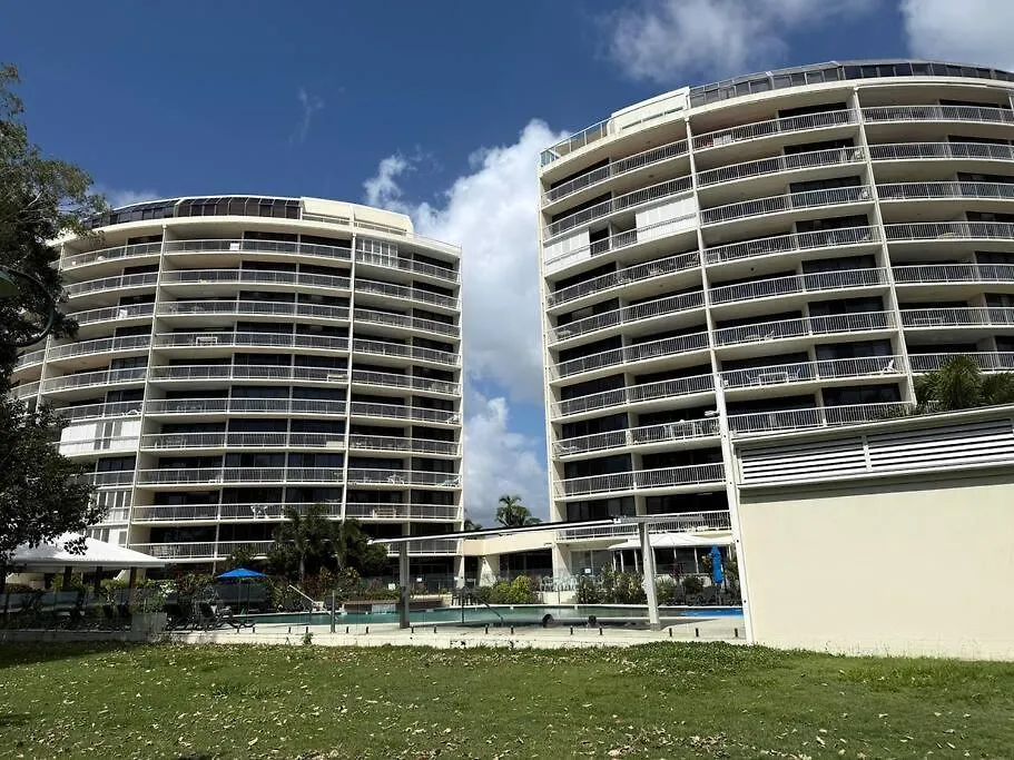 Gemini Resort, 2Bedroom Unit19 And Carpark Golden Beach, Caloundra